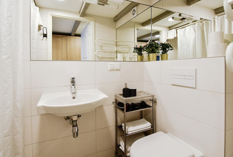Bathroom 2, Sodu15 Apartments, Vilniaus