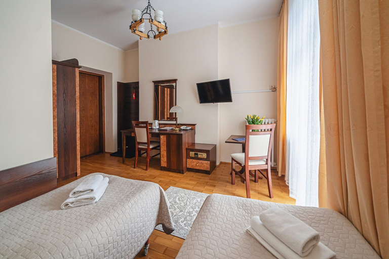 Bedroom 3, Willa Pan Tadeusz - POLSKIE TATRY S.A., Tatra