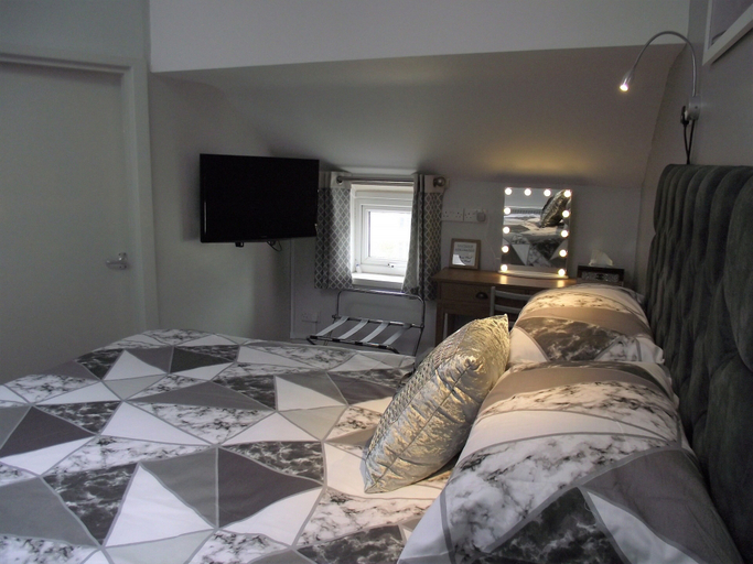 Bedroom 3, Seahawk Holiday Apartments, Blackpool