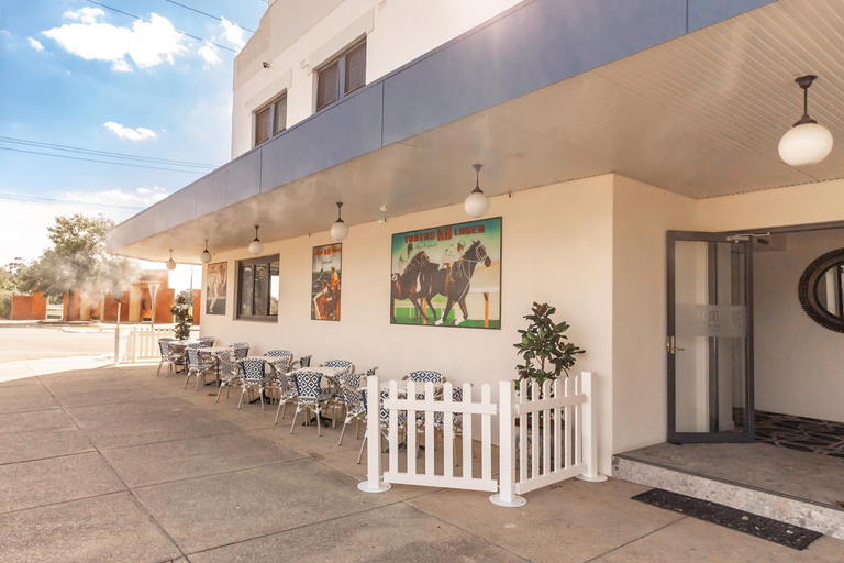 Others 4, Sportsmens Club Hotel, Wagga Wagga - Pt A
