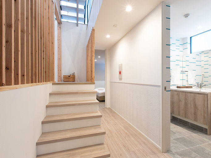 Others 5, Olaf House, Kutchan