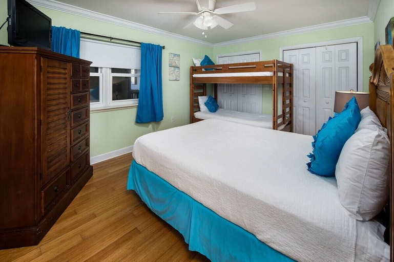 Bedroom 3, Nautilus 1102, Okaloosa