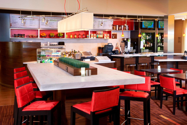 Food & Drinks 5, Courtyard Detroit Livonia, Wayne