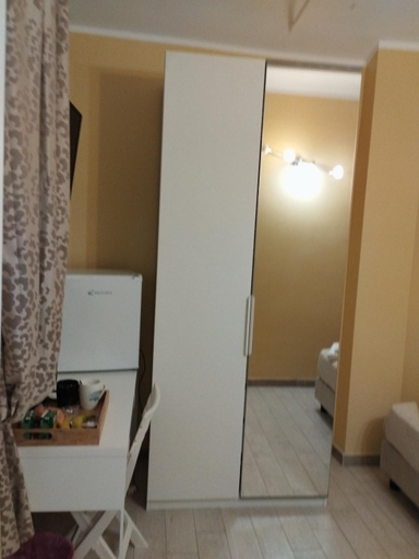Others 5, BNB da lea, Bologna