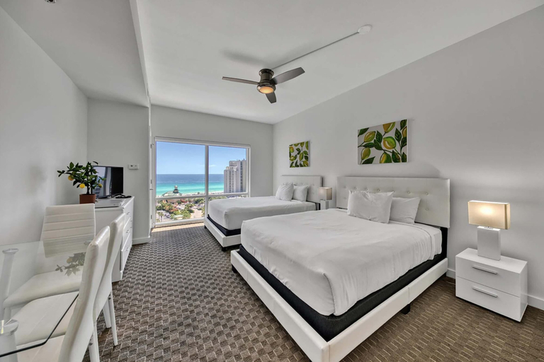 Bedroom 4, Luau I 7101, Walton