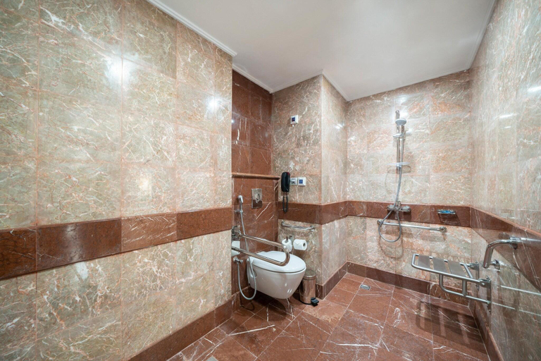 Bathroom 5, Four Points by Sheraton Makkah Al Naseem, Makkah