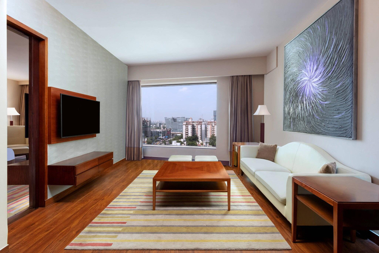 Bedroom 4, Le Méridien Ahmedabad, Ahmadabad