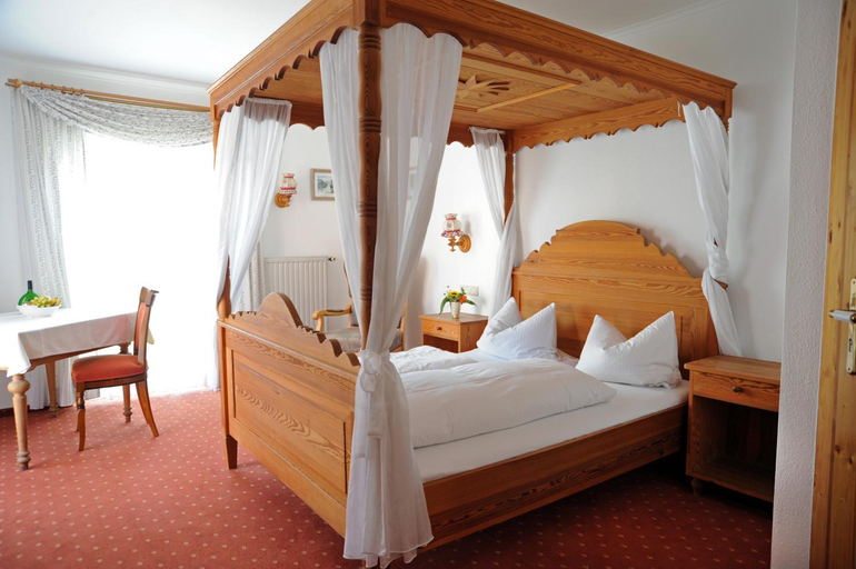 Bedroom 3, Landgasthof Zum Schwarzen Adler, Neustadt an der Aisch-Bad Windsheim