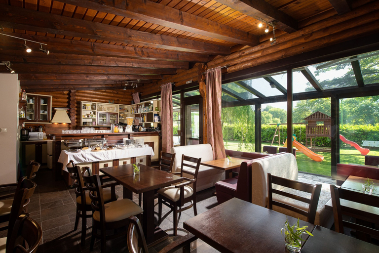 Food & Drinks 4, Natura Chalets, Central Greece