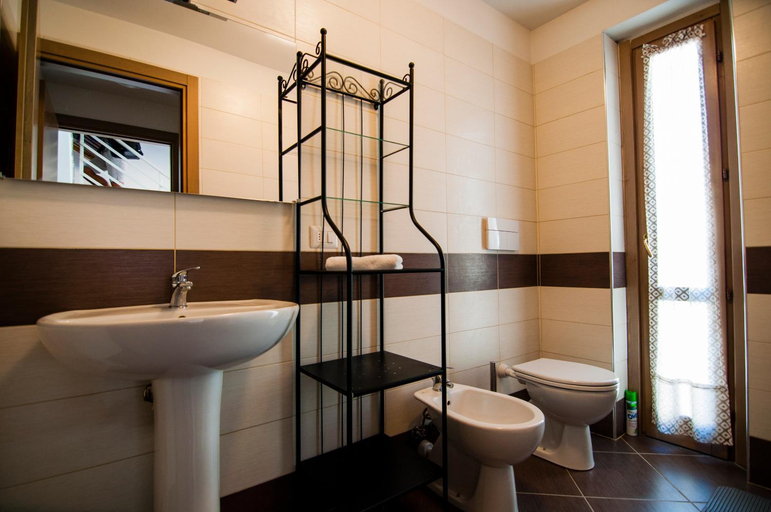 Bathroom 4, Hotel Antica Tabaccaia, Arezzo