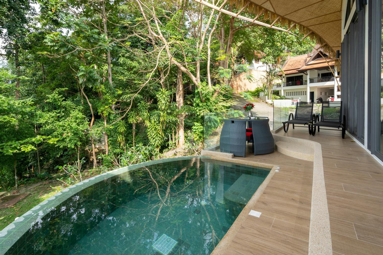 Swimming Pool 8