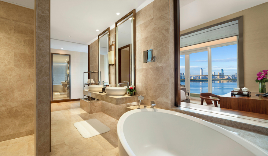 Bathroom 13