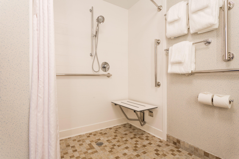 Bathroom 11