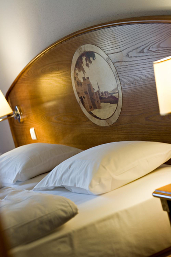 Bedroom, Hotel Spa Restaurant Domaine du Moulin, Haut-Rhin