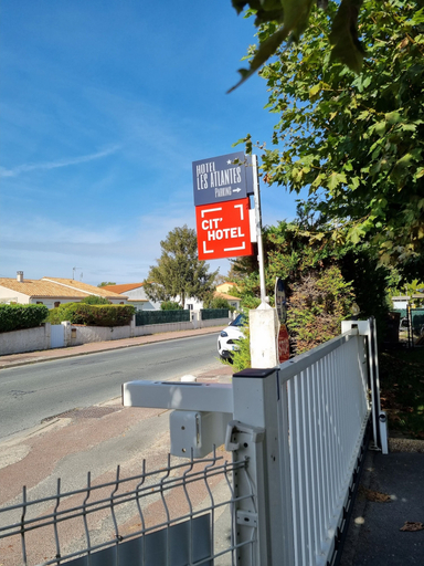 Others 5, Hôtel Les Atlantes, Charente-Maritime