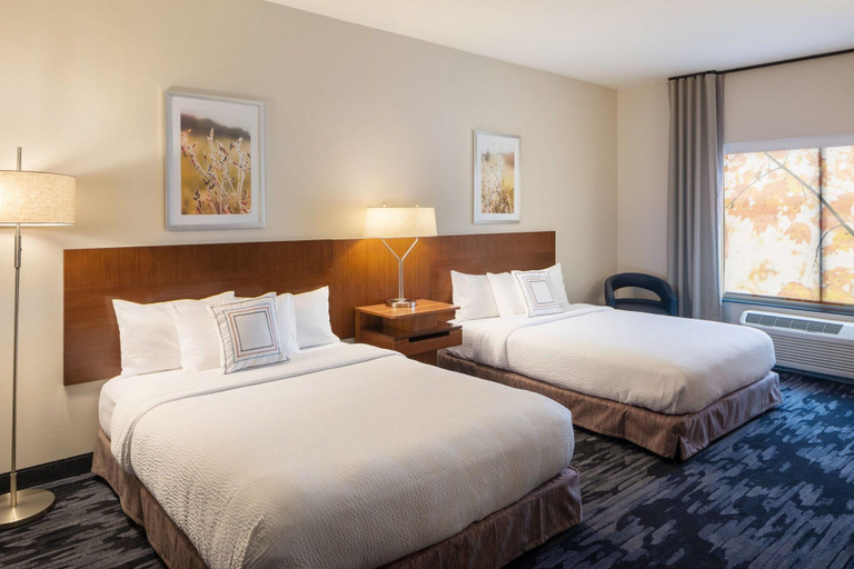 Bedroom 3, Fairfield Inn and Suites by Marriott Chillicothe, Ross