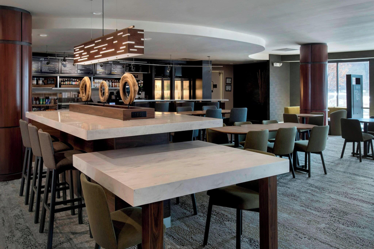 Food & Drinks 5, Courtyard Lebanon, Hunterdon