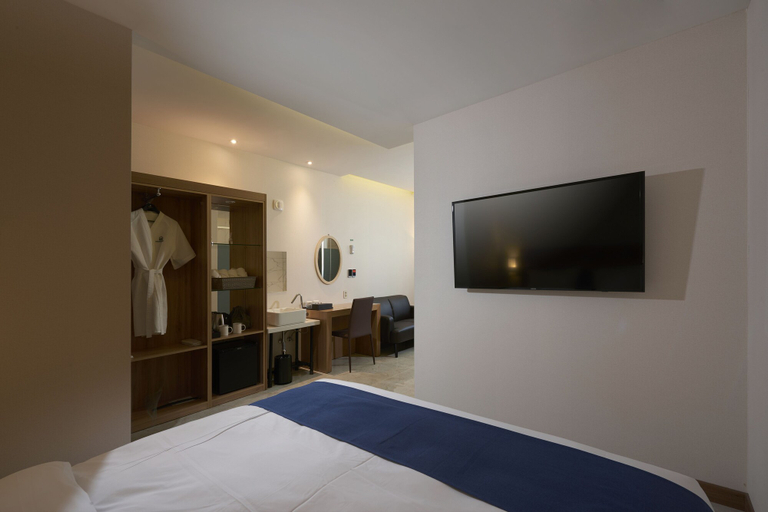 Bedroom 3, Benikea Yangsan Hotel, Yangsan