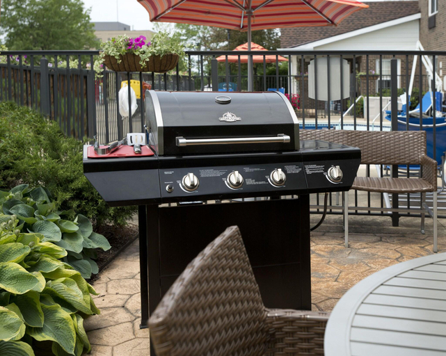 Food & Drinks, Mainstay Suites Middleburg Heights, Cuyahoga