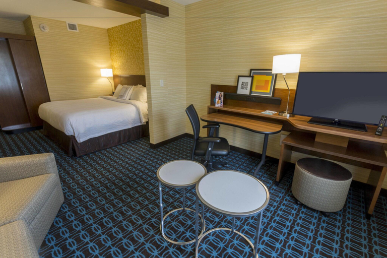 Bedroom 3, Fairfield Inn & Suites Geneva Finger Lakes, Ontario