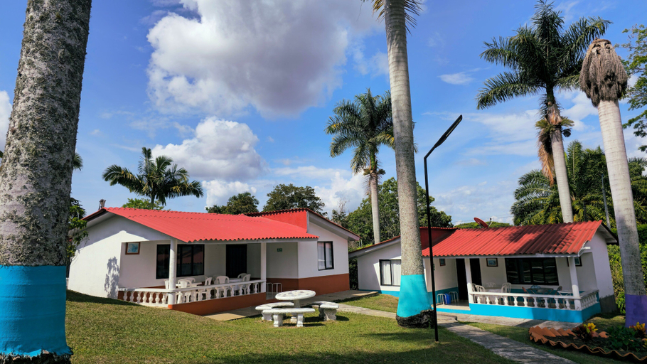 Exterior & Views 2, Cabañas Cafeteras Cerritos, Pereira