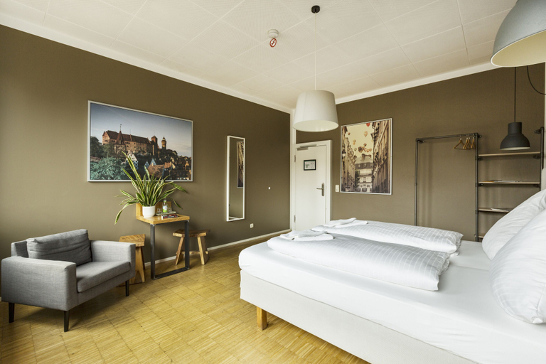 Bedroom 2, Five Reasons Hotel & Hostel, Nürnberg