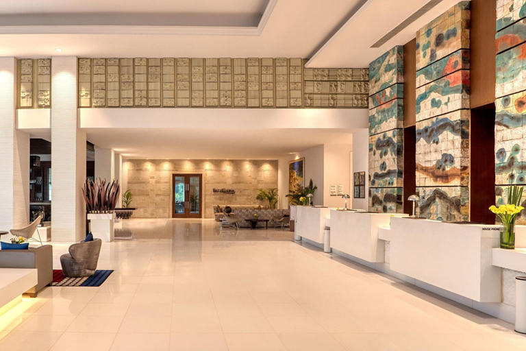 Public Area 4, Le Meridien Gurgaon, Delhi
