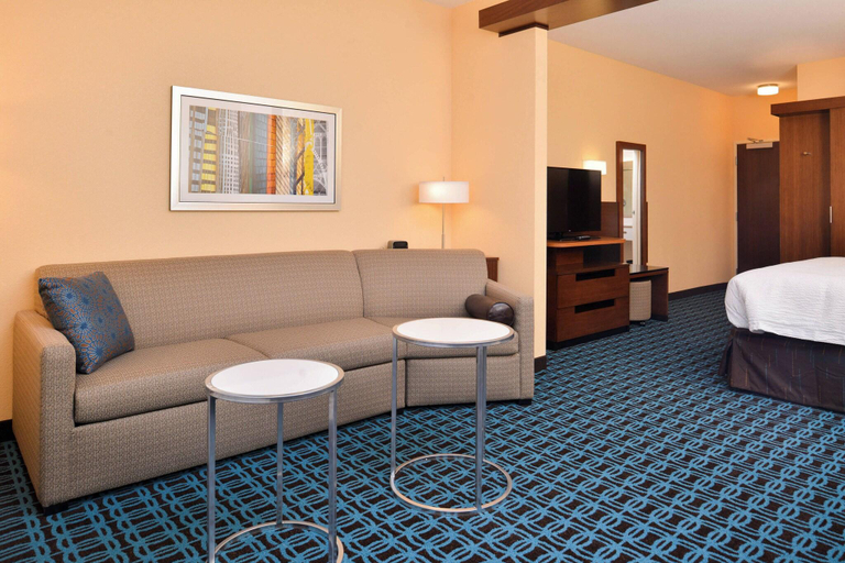Bedroom 3, Fairfield Inn & Suites St. Joseph, Buchanan