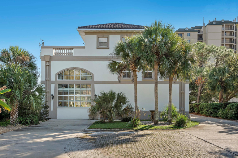 Exterior & Views 2, Bella Villa Loft Suite, Escambia
