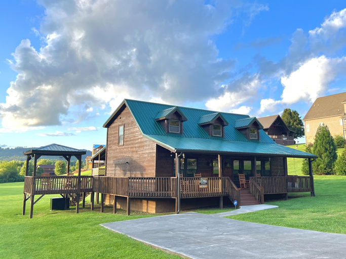 Exterior & Views 2, Marvelous Mountain Memories, Sevier