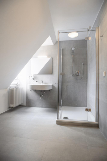 Bathroom 8