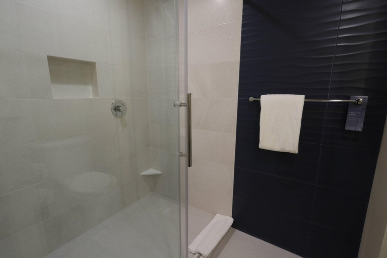 Bathroom 4, Fairfield Inn Suites Mexicali, Mexicali
