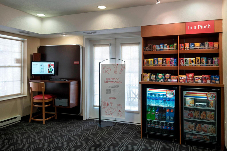 Food & Drinks 5, TownePlace Suites Chicago Lombard, Dupage