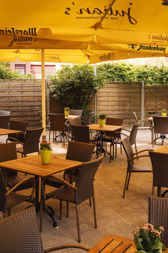 Food & Drinks 5, Courtyard Duesseldorf Seestern, Düsseldorf