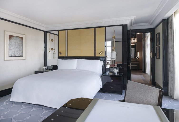 Bedroom 3, The Peninsula Istanbul, Beyoğlu