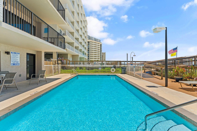 Sport & Beauty 3, Ocean Breeze East 703, Escambia