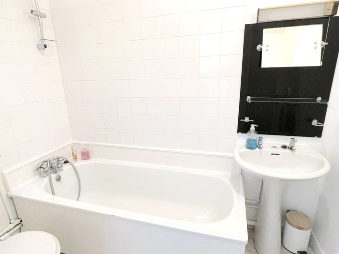 Bathroom 4, The Falls - Value Rooms at Aultnagar Estate, Highland