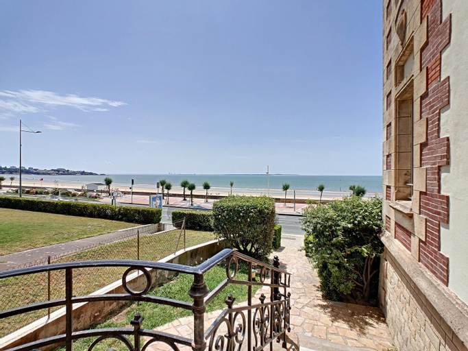 Others 3, Hermes Plage, Charente-Maritime