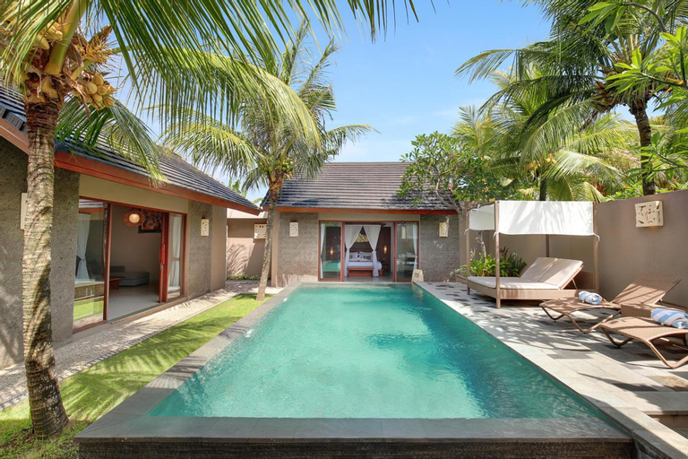 Swimming Pool 12