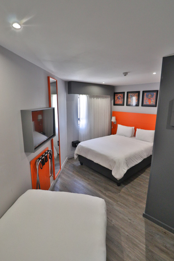 Bedroom 3, Signature Lux Hotel by ONOMO - Sandton, City of Johannesburg