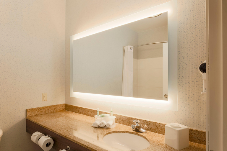 Bathroom 29