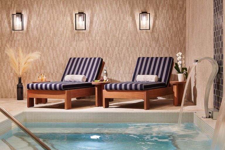 Sport & Beauty 2, 124 on Queen Hotel & Spa, Niagara