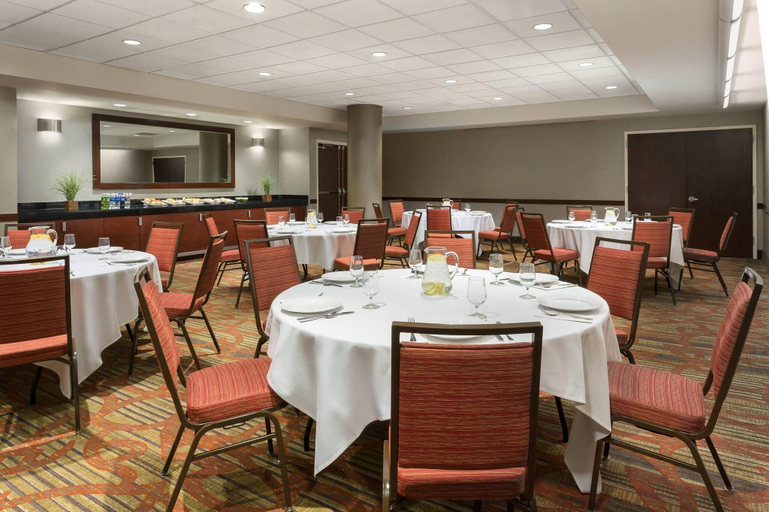 Food & Drinks 5, Courtyard by Marriott New York Manhattan/Upper East Side, New York