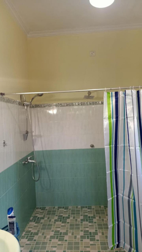 Bathroom 2, Osh Villa, Hikkaduwa