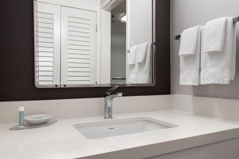 Bathroom 4, Courtyard by Marriott Rye, Westchester