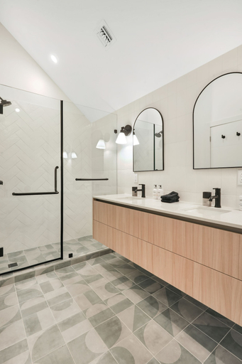 Bathroom 3, Cobalt Coast Resort