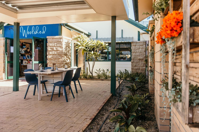 Food & Drinks 5, Oasis Motor Inn Blackall, Blackall