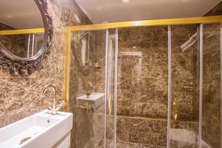 Bathroom 5, Araf Hotel, Selçuklu
