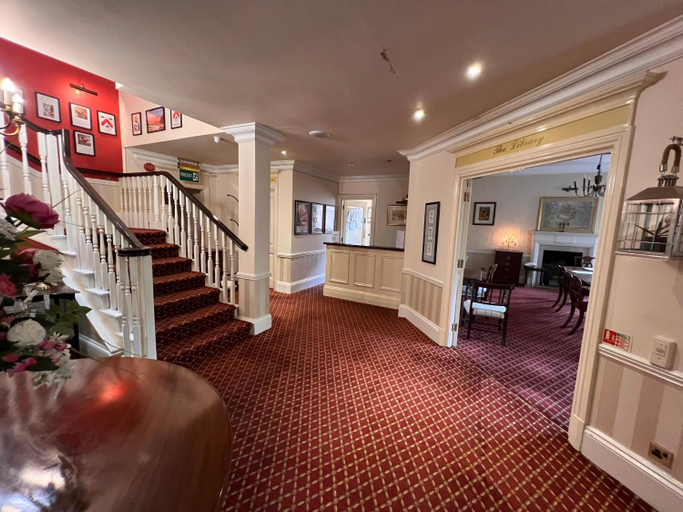 Public Area 2, Haley's Hotel, Leeds