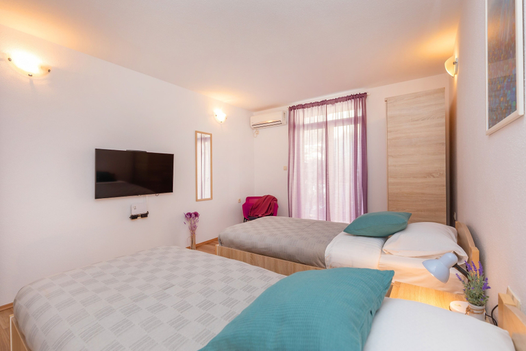 Bedroom 2, BIS Apartments 1 and 2, Dubrovnik